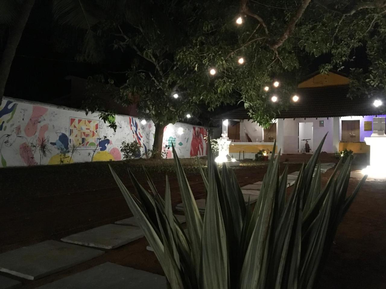 Anjuna By Roadhouse Hostels Goa Exterior photo